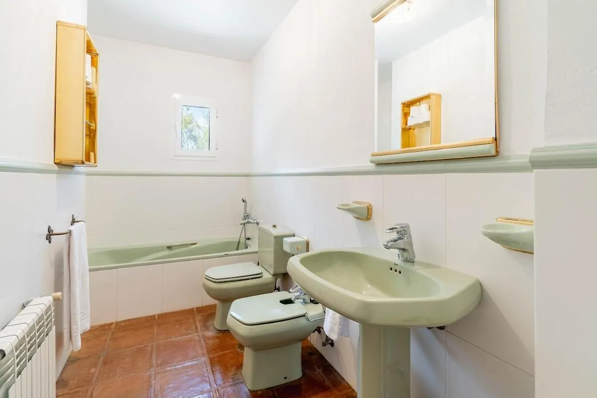 4 Bedroom Cortijo In Sotogrande San Enrique de Guadiaro